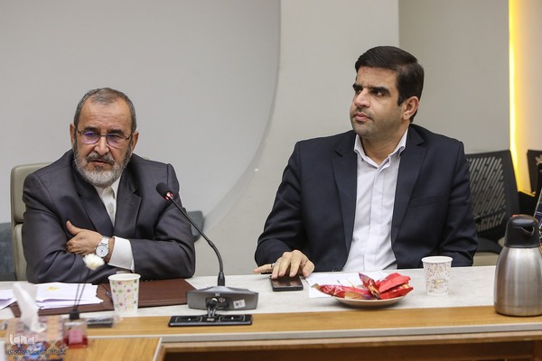 محمد محمودی کیا، عضو هیئت علمی پژوهشکده امام خمینی(ره) و انقلاب اسلامی و  محمدهادی فلاح‌زاده، رئیس دانشگاه بین‌المللی مذاهب اسلامی