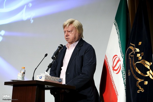 تجلیل از پیش‌کسوتان صنایع دستی در فرهنگستان هنر