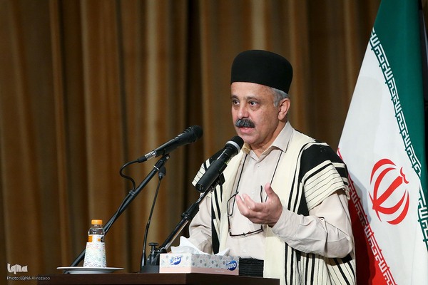 تجلیل از پیش‌کسوتان صنایع دستی در فرهنگستان هنر