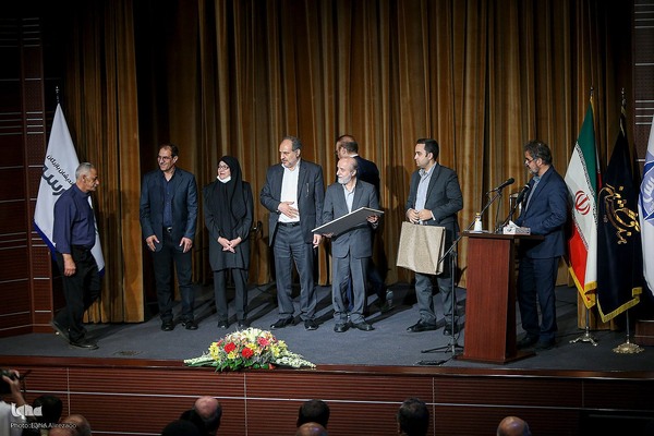 تجلیل از پیش‌کسوتان صنایع دستی در فرهنگستان هنر