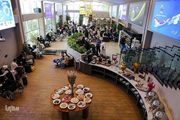 آغاز بازگشت حجاج از سرزمین وحی در مشهد