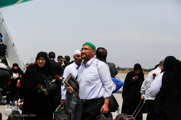 آغاز بازگشت حجاج از سرزمین وحی در مشهد