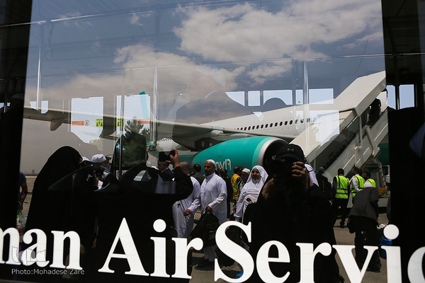 آغاز بازگشت حجاج از سرزمین وحی در مشهد