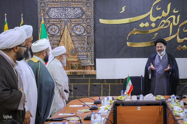 دیدار اعضای شورای افتاء اهل سنت با نماینده ولی‌فقیه در امور حج و زیارت