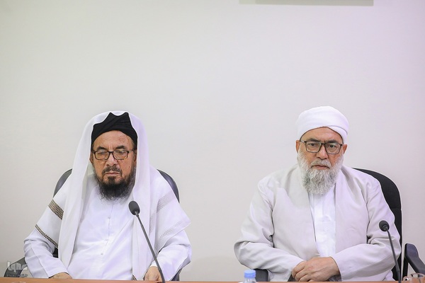 دیدار اعضای شورای افتاء اهل سنت با نماینده ولی‌فقیه در امور حج و زیارت