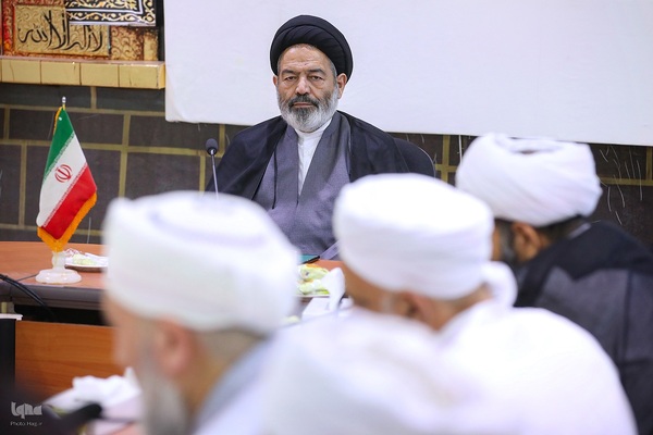 دیدار اعضای شورای افتاء اهل سنت با نماینده ولی‌فقیه در امور حج و زیارت