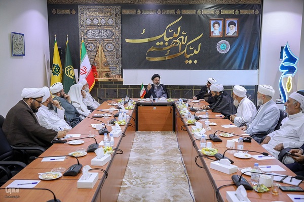 دیدار اعضای شورای افتاء اهل سنت با نماینده ولی‌فقیه در امور حج و زیارت