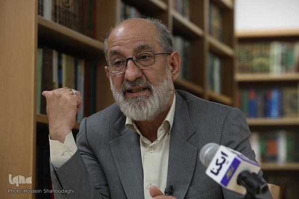 محمد اسفندیاری