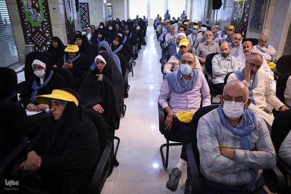 نشست کاروان دانشگاهیان با نماینده ولی فقیه در امور حج و زیارت