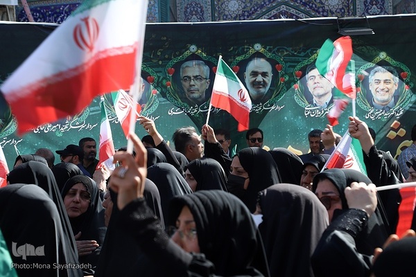 تشییع پیکر شهدای راه وطن در اهواز