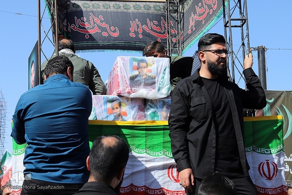 تشییع پیکر شهدای راه وطن در اهواز
