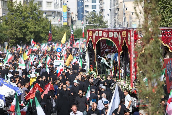 تشییع پیکر ۶۰ شهید اقتدار در تهران