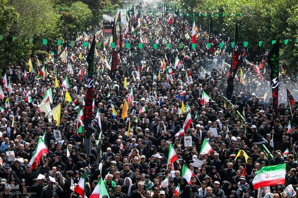 تشییع پیکر ۶۰ شهید اقتدار در تهران