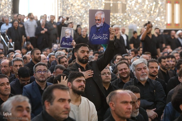 تشییع و خاکسپاری پیکر شهید طهرانچی و همسرش در صحن حرم حضرت عبدالعظیم (ع)