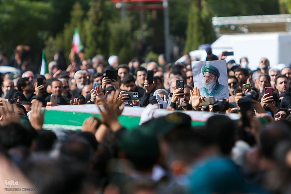 مراسم خاکسپاری سرداران حاجی‌زاده، باقری