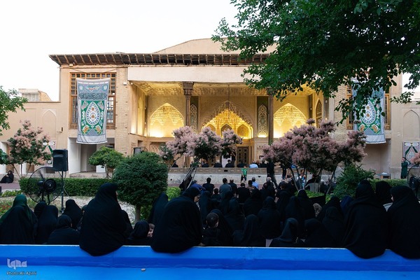 سنت روضه خانگی در خانه تاریخی شیخ‌الاسلام اصفهان