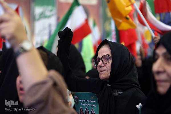 آئین بزرگداشت شهدای اقتدار ایران