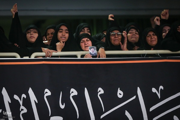 اولین شب مراسم عزاداری سید و سالار شهیدان(ع) در حسینیه امام خمینی(ره)