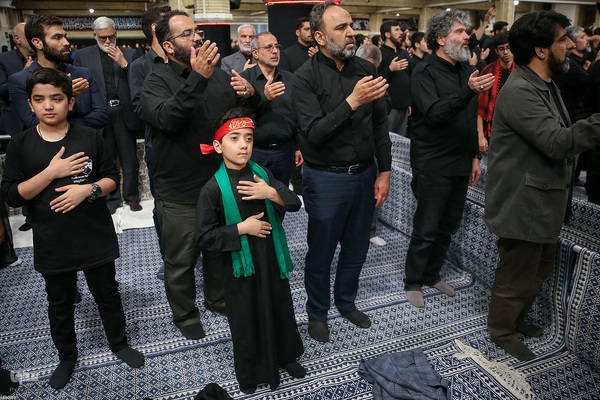 مراسم عزاداری شب تاسوعا در حسینیه امام خمینی(ره)