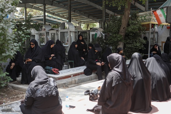 گلزار شهدا میزبان تاسوعا