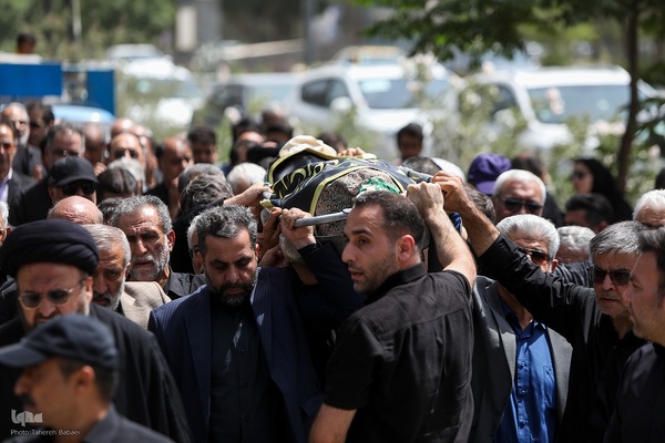مراسم تشییع پیکر حجت‌الاسلام و المسلمین سیدمحمدباقر حجتی