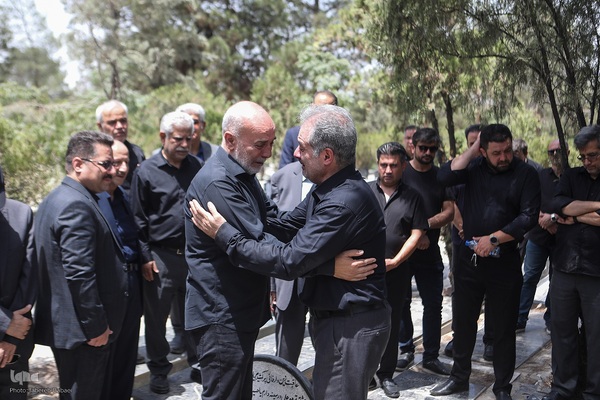 مراسم تشییع پیکر حجت‌الاسلام و المسلمین سیدمحمدباقر حجتی