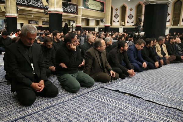 مراسم عزادارای شب عاشورا با حضور رهبر معظم انقلاب