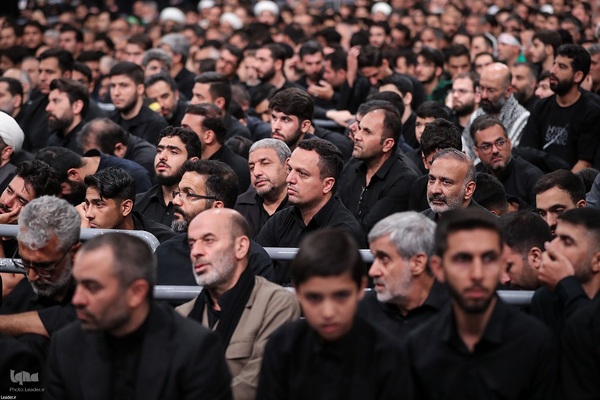 مراسم عزاداری شام غریبان در حسینیه امام خمینی(ره)