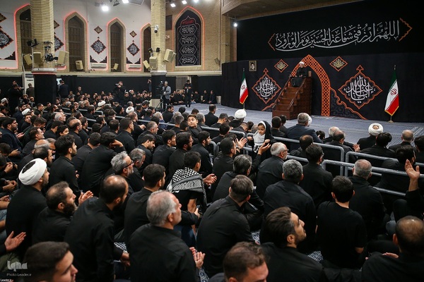 مراسم عزاداری شام غریبان در حسینیه امام خمینی(ره)