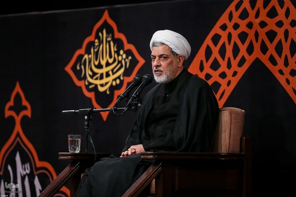 مراسم عزاداری شام غریبان در حسینیه امام خمینی(ره)