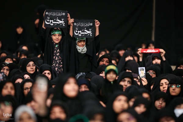 مراسم عزاداری شام غریبان در حسینیه امام خمینی(ره)