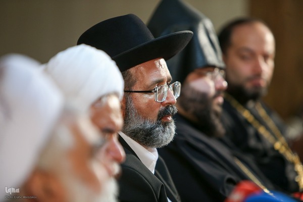 همایش ملی ادیان الهی و مسئله تهاجم صهیونیزم و غرب به ایران