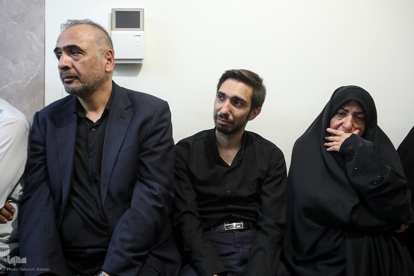 حضور جامعه قرآنی در منزل شهید احسان ذاکری