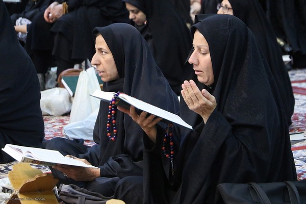 محفل انس با قرآن کریم در حرم شاهچراغ(ع)