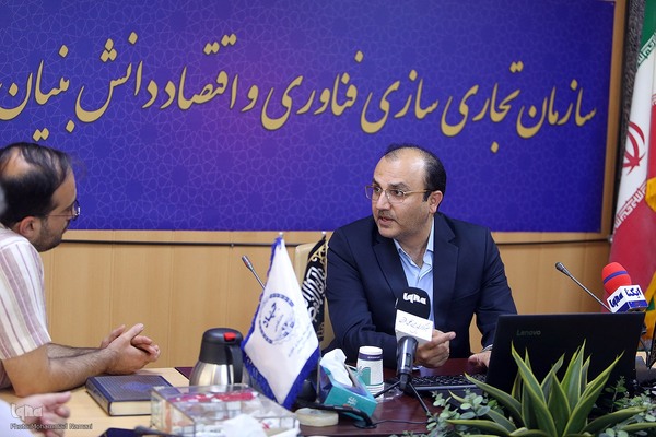 امیر‌حسین اسدی در چهل‌و‌یکمین دوره رویداد کافه‌محفل