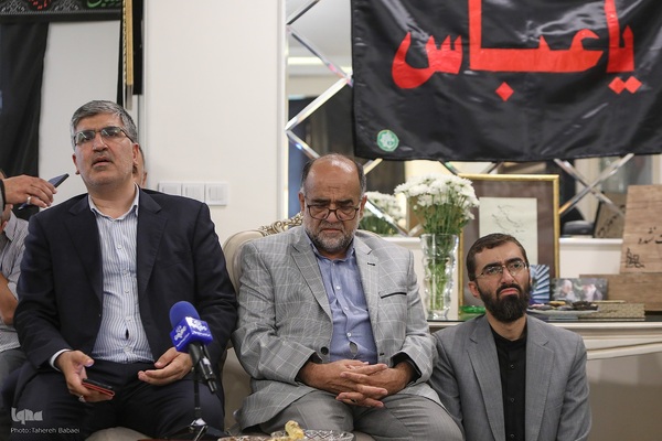 دیدار جامعه قرآنی با خانواده شهید طهرانچی