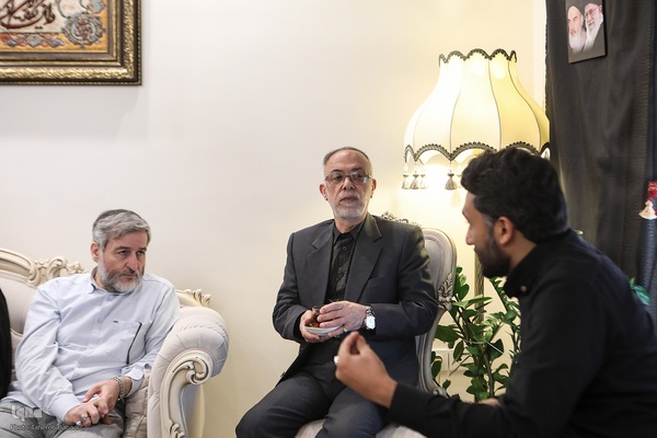 دیدار جامعه قرآنی با خانواده شهید طهرانچی