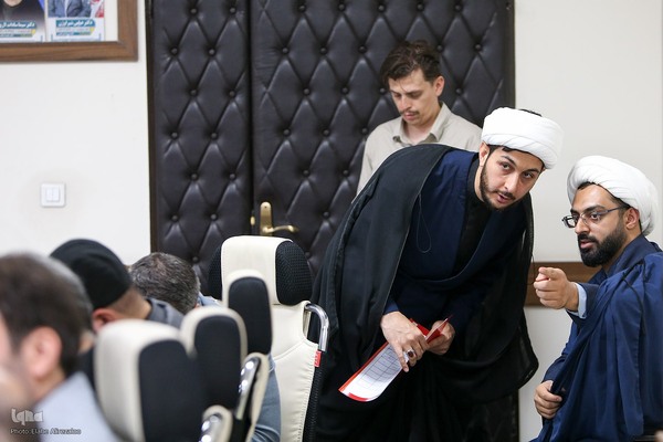 نشست شورای هماهنگی فعالیت‌های قرآن و عترت