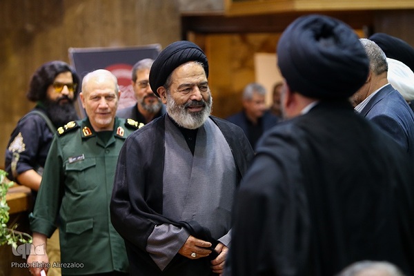 آئین رونمایی از آثار فرهنگی و علمی اربعین