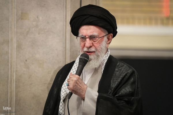 مراسم بزرگداشت شهدای جنگ تحمیلی اخیر با حضور رهبر انقلاب