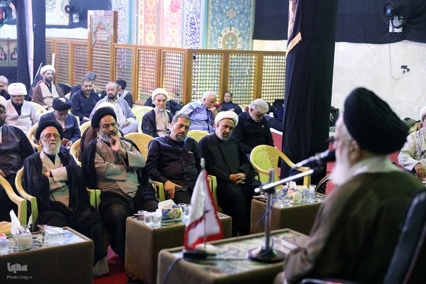 نشست علمی «ظرفیت‌های اربعین و ترویج گفتمان و معارف نهج‌البلاغه» در نجف اشرف