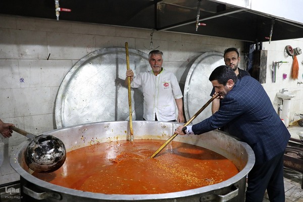 بازدید مسئولان حج و زیارت از خدمات به زائران در مسیر مشایه و کربلای معلی