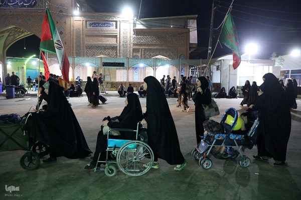 بازدید مسئولان حج و زیارت از خدمات به زائران در مسیر مشایه و کربلای معلی