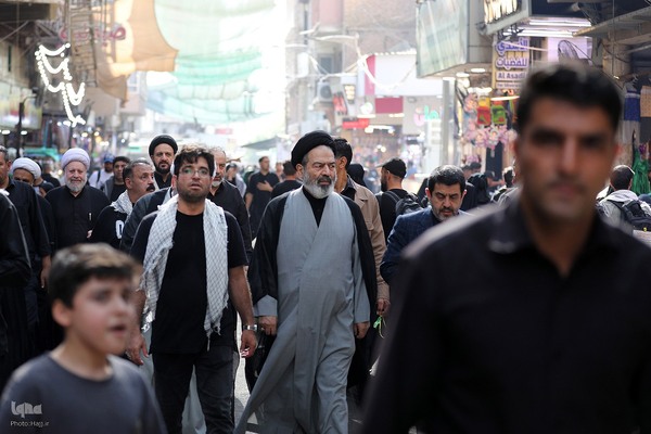 بازدید مسئولان حج و زیارت از خدمات به زائران در مسیر مشایه و کربلای معلی