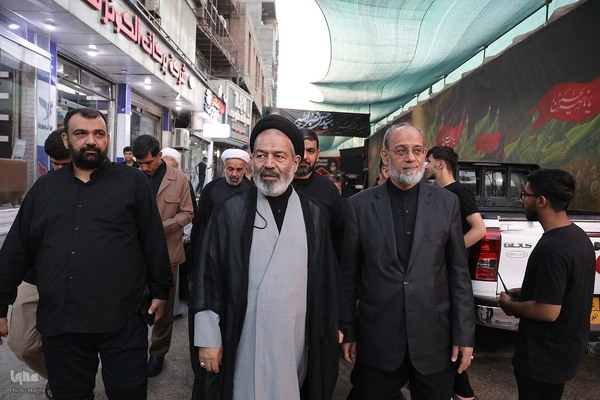 بازدید مسئولان حج و زیارت از خدمات به زائران در مسیر مشایه و کربلای معلی