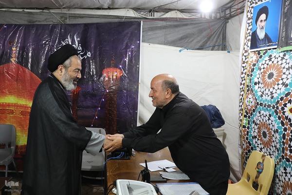 بازدید مسئولان حج و زیارت از خدمات به زائران در مسیر مشایه و کربلای معلی