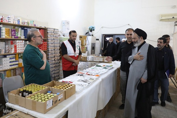 بازدید مسئولان حج و زیارت از خدمات به زائران در مسیر مشایه و کربلای معلی