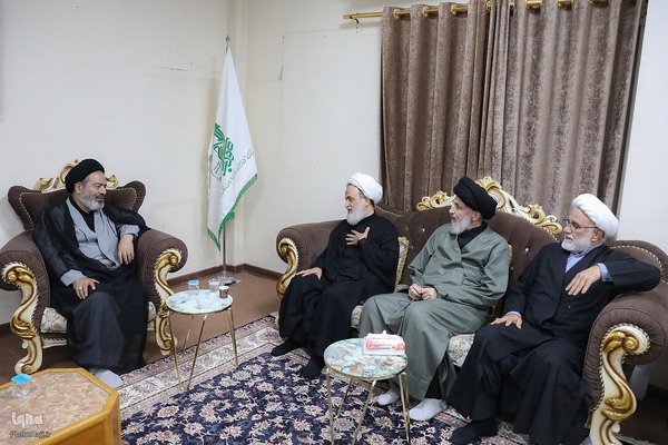 بازدید مسئولان حج و زیارت از خدمات به زائران در مسیر مشایه و کربلای معلی