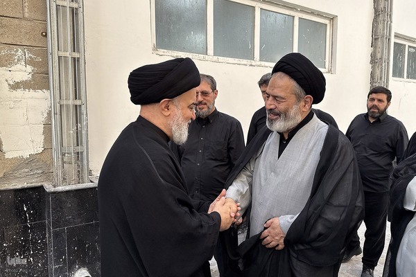 بازدید مسئولان حج و زیارت از خدمات به زائران در مسیر مشایه و کربلای معلی