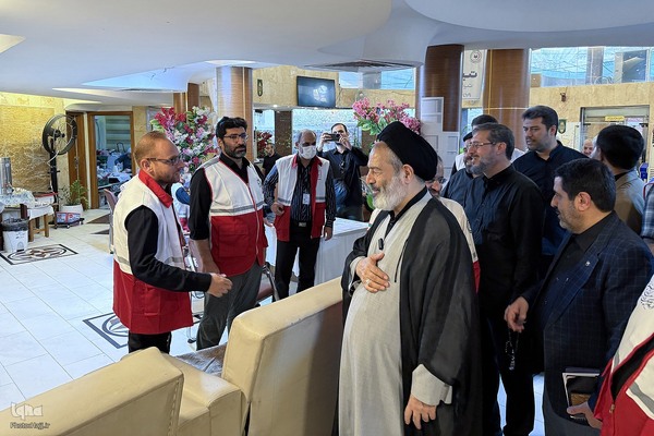 بازدید مسئولان حج و زیارت از خدمات به زائران در مسیر مشایه و کربلای معلی